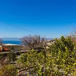 Cozy In With House Sea View דירה