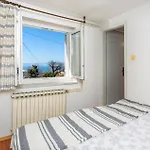 Cozy In With House Sea View