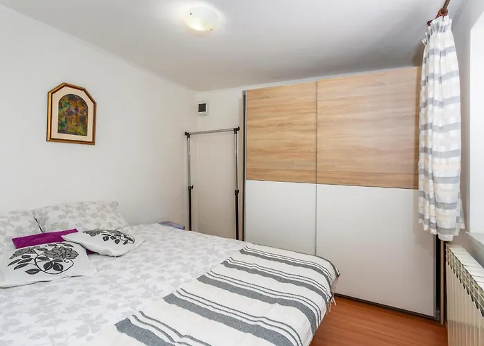 Apartment 1 Bedroom Cozy In Kraljevica