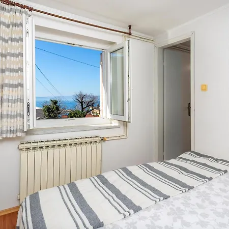 Cozy In With House Sea View