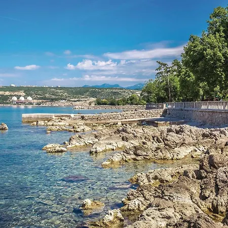 Apartment Cozy In With House Sea View Kraljevica